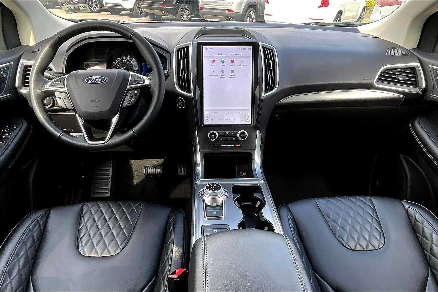 2024 Ford Edge Titanium - Photo 19