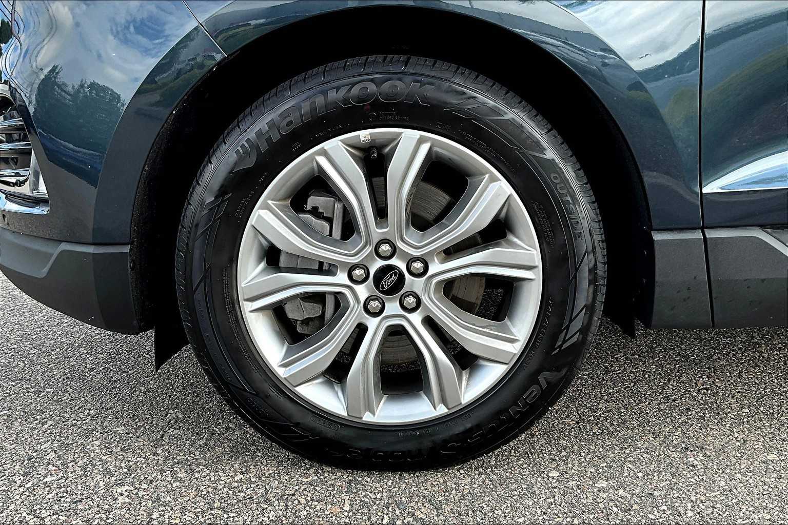 2024 Ford Edge Titanium - Photo 6