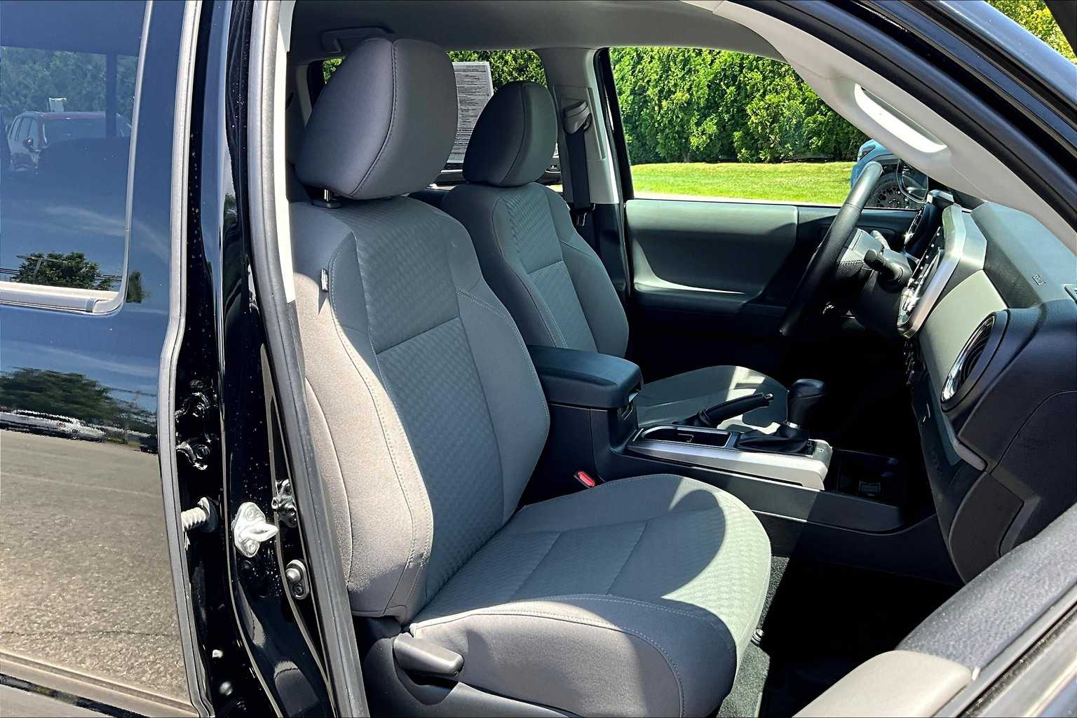 2023 Toyota Tacoma SR5 - Photo 11