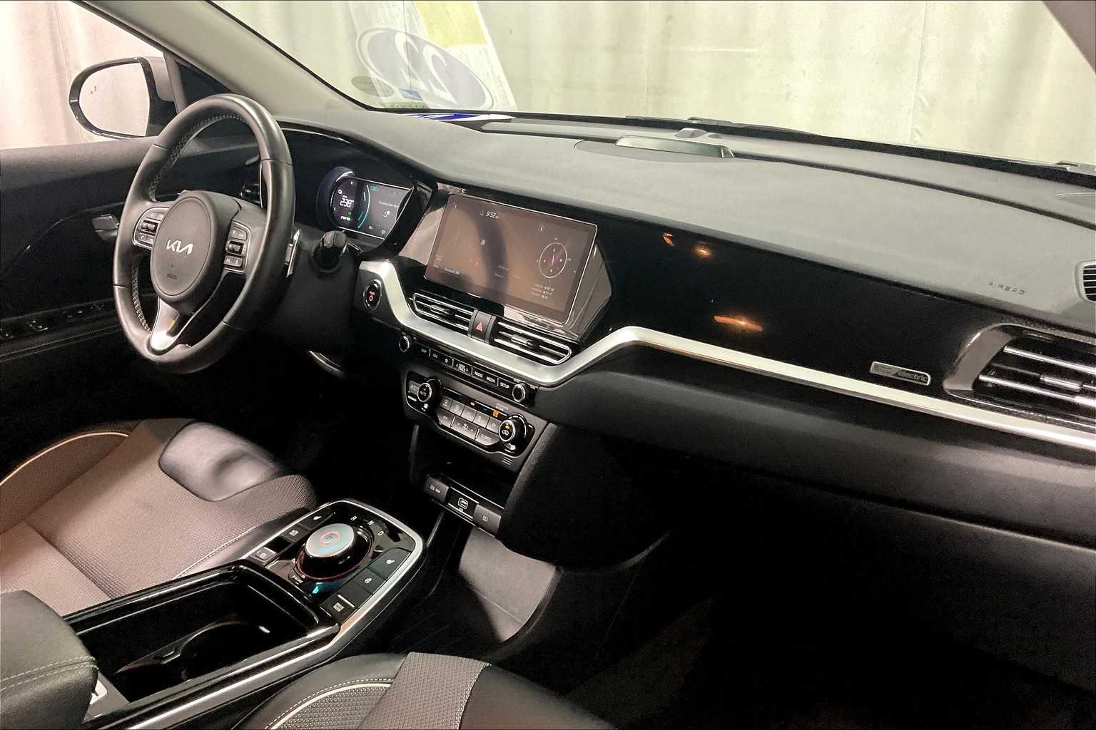 2022 Kia Niro EV EX - Photo 14