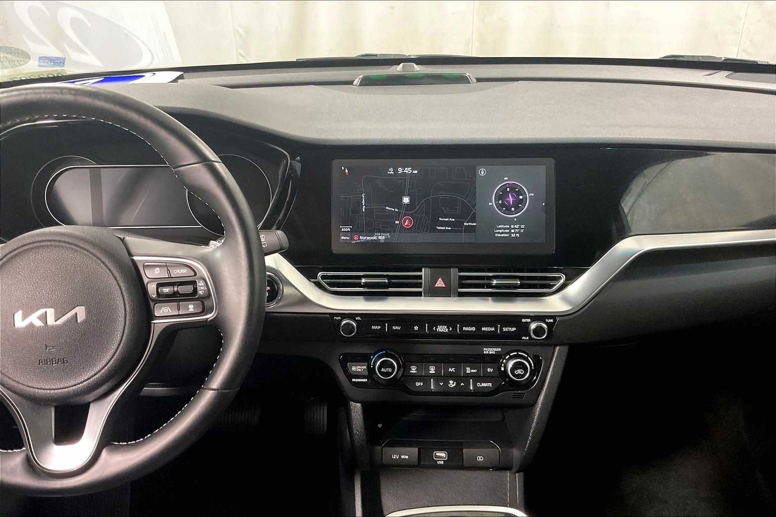 2022 Kia Niro EV EX - Photo 18