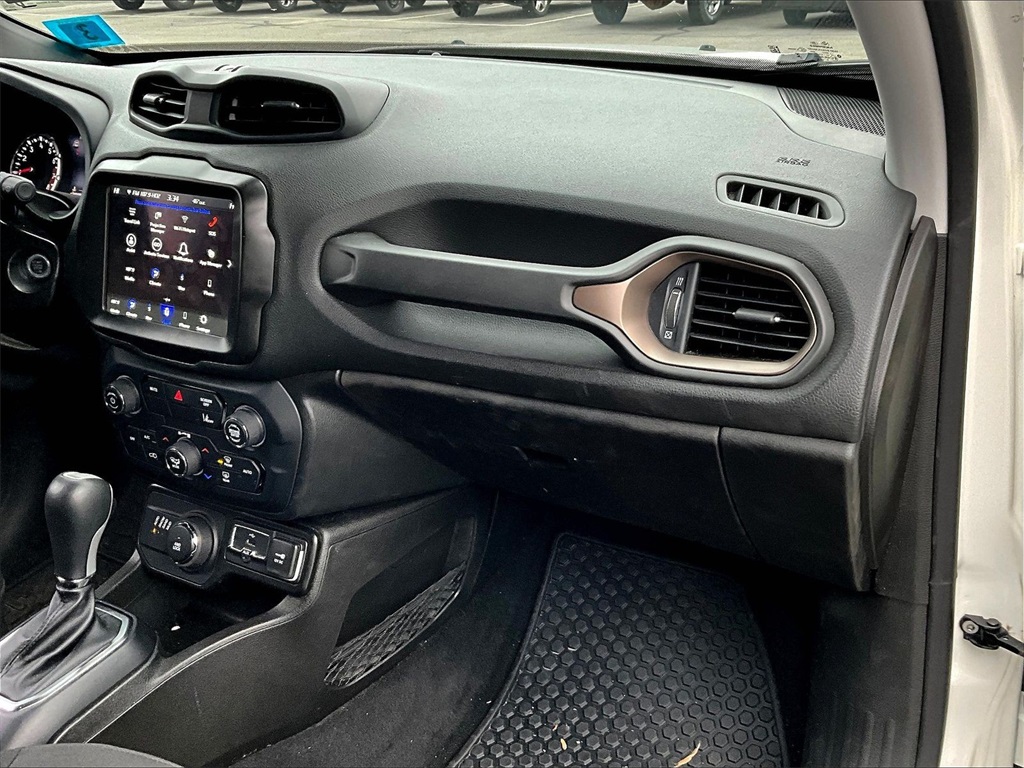 2023 Jeep Renegade  - Photo 13