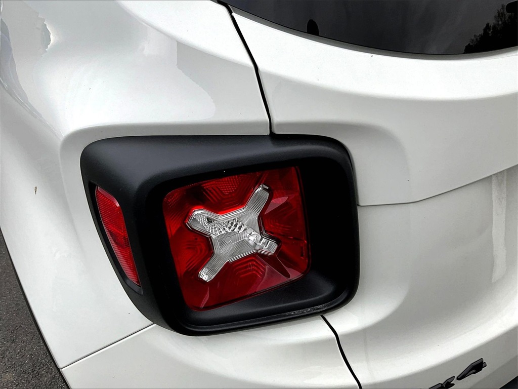 2023 Jeep Renegade  - Photo 31