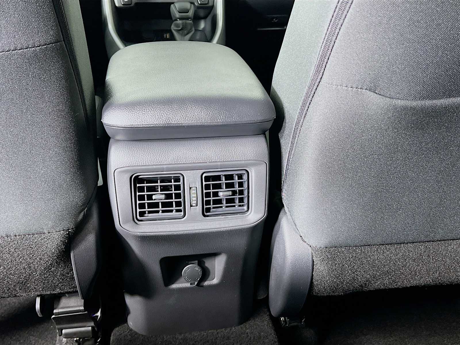 2025 Toyota RAV4 LE - Photo 14