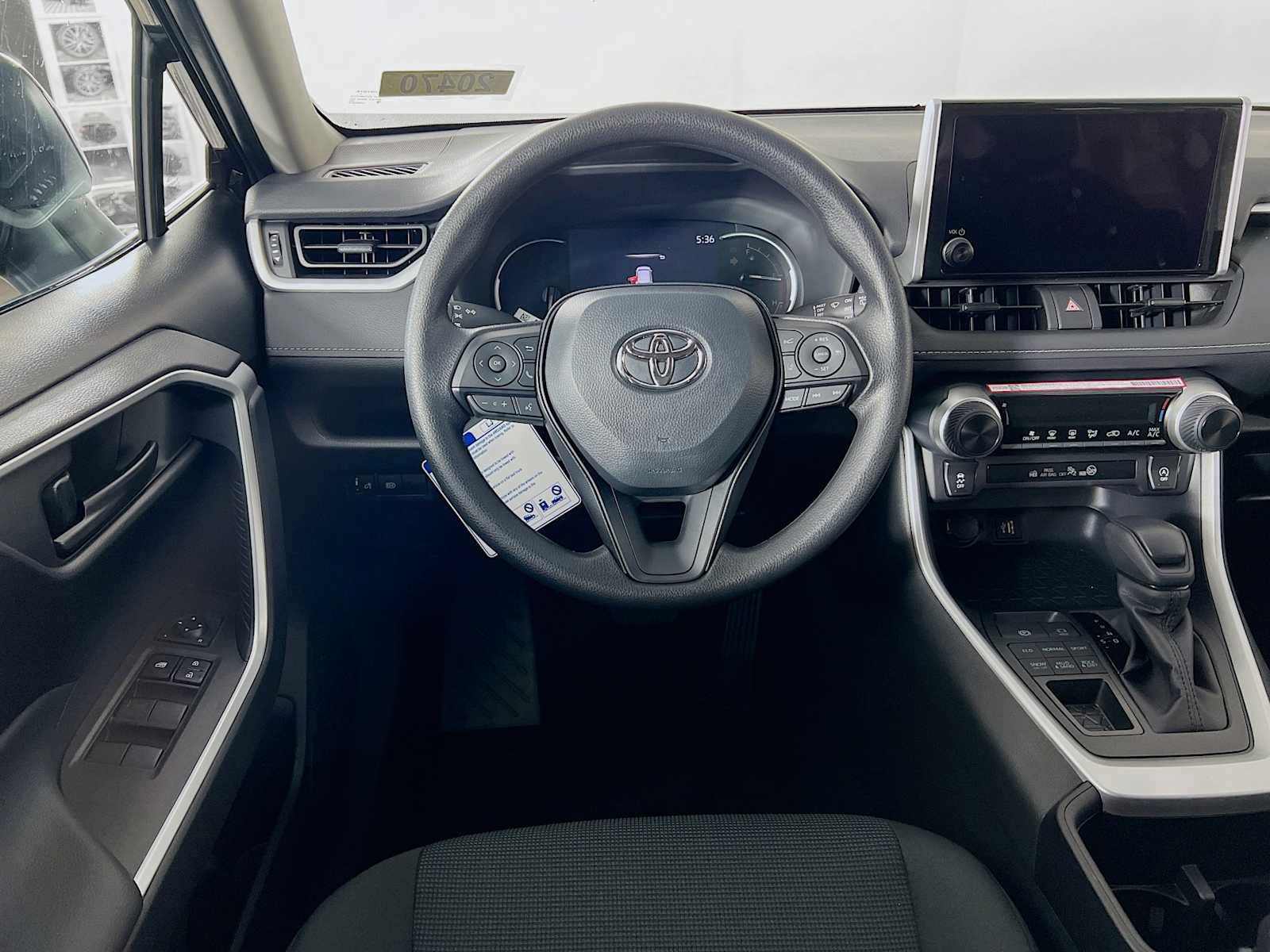 2025 Toyota RAV4 LE - Photo 15