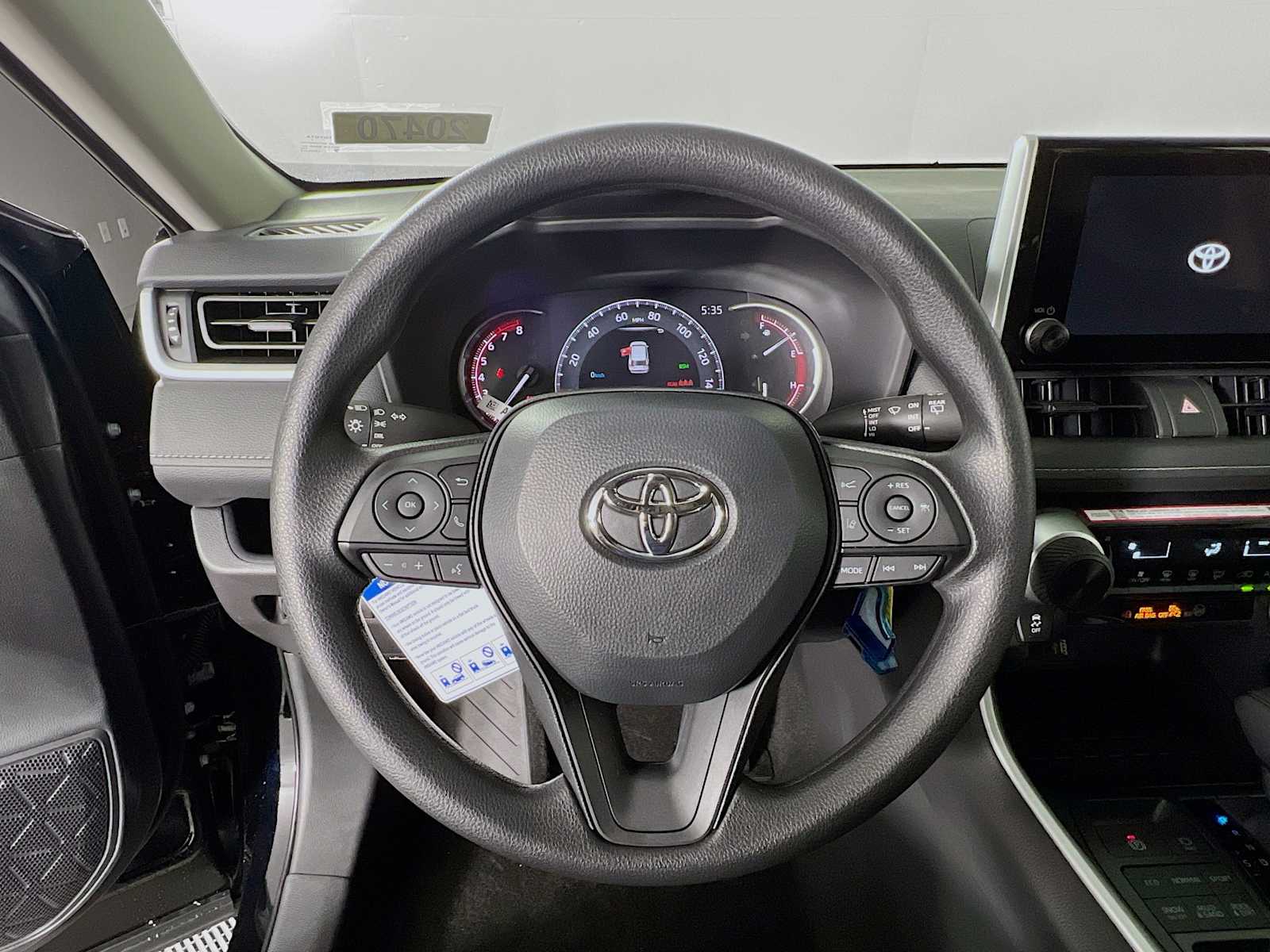 2025 Toyota RAV4 LE - Photo 7