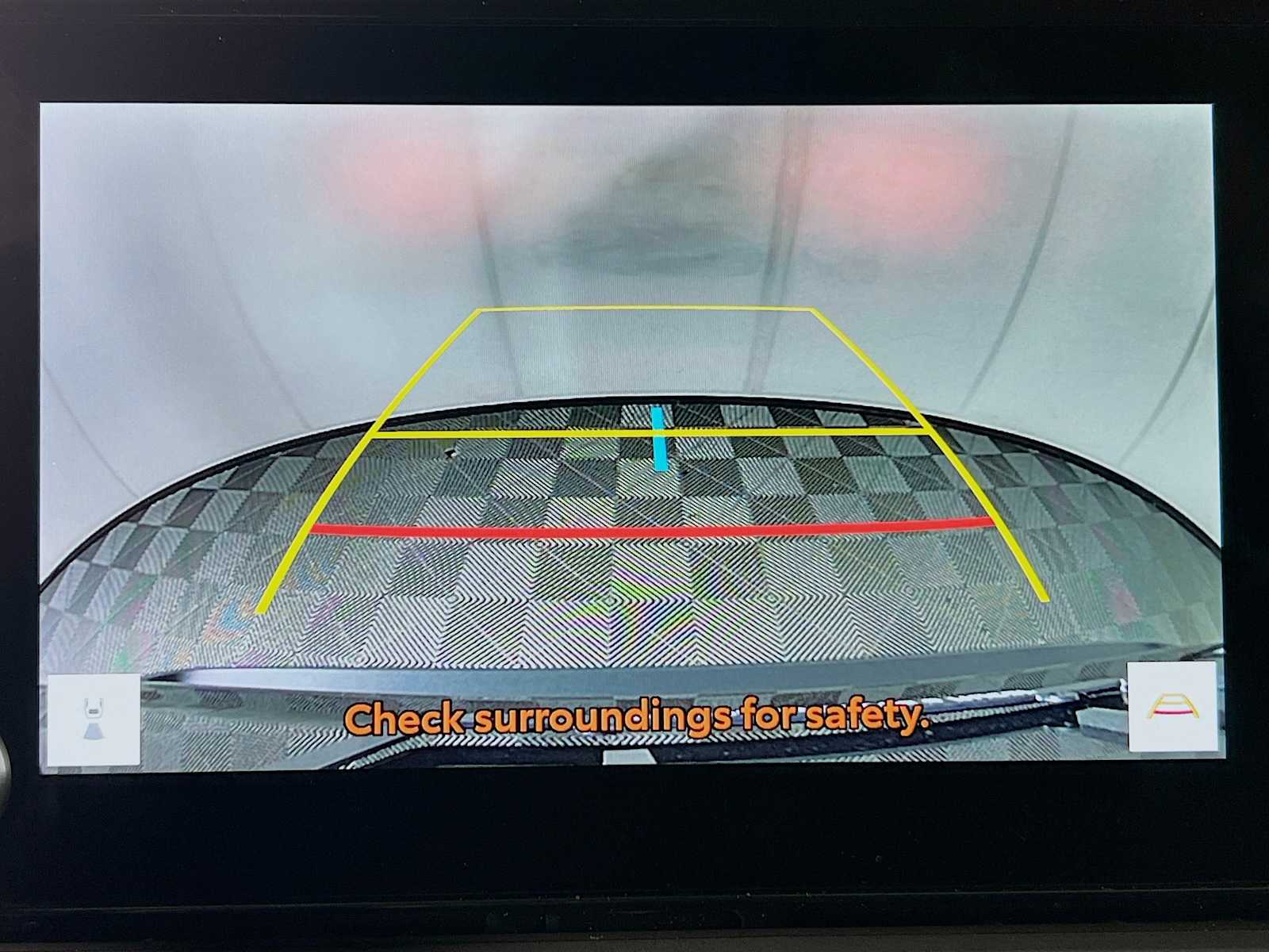 2025 Toyota RAV4 LE - Photo 9