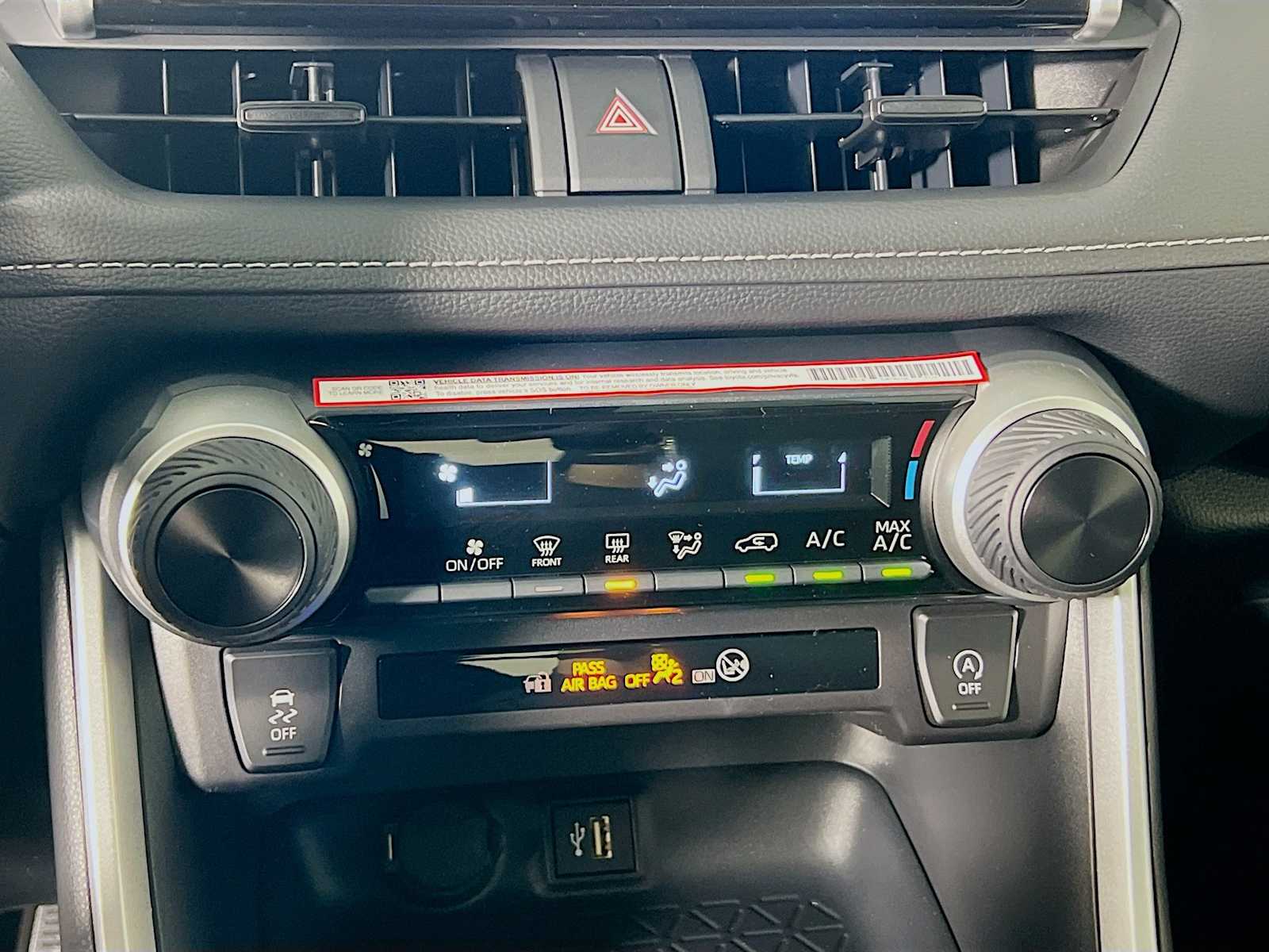 2025 Toyota RAV4 LE - Photo 10