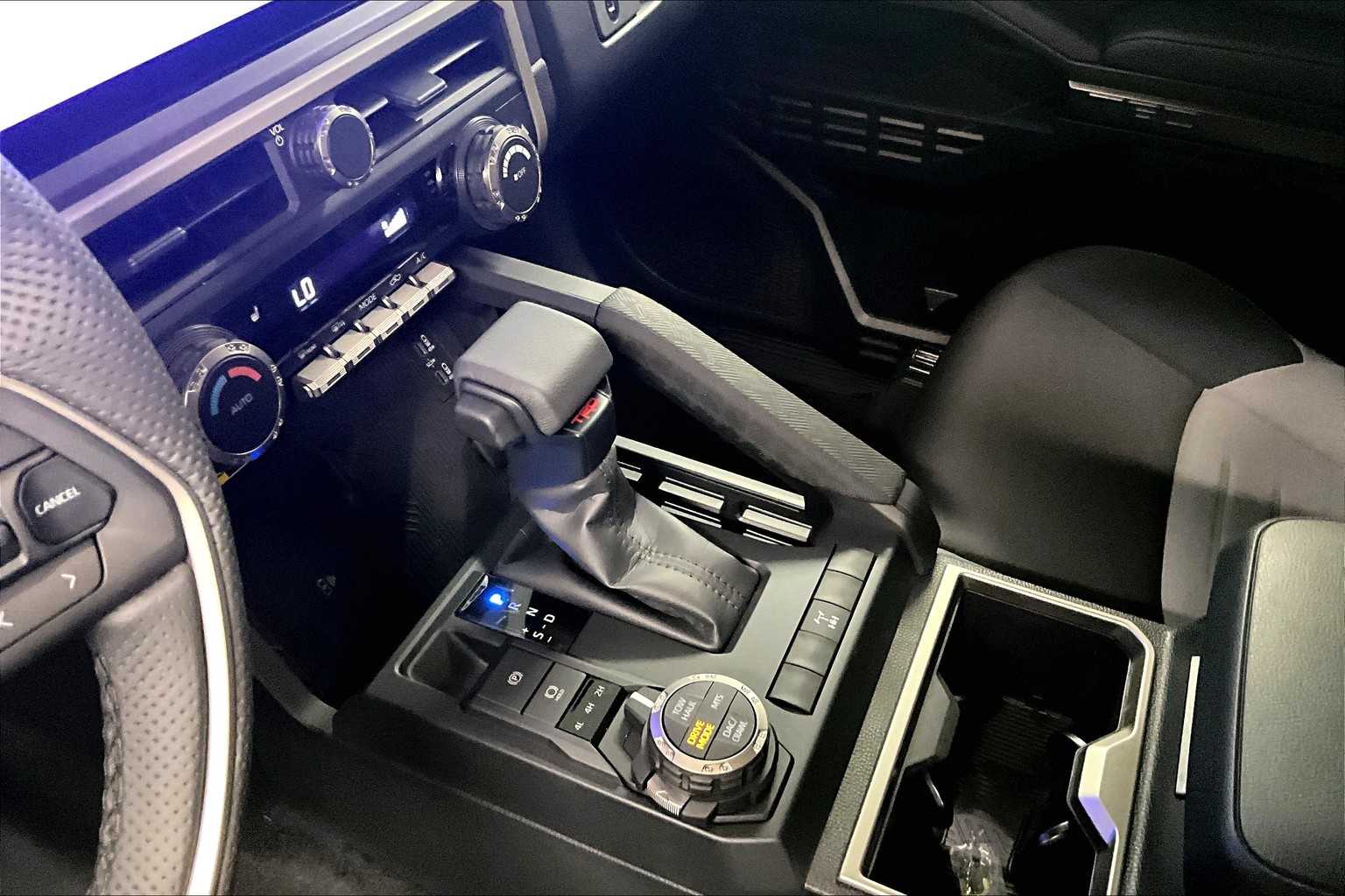 2025 Toyota Tacoma TRD Off Road Hybrid - Photo 14