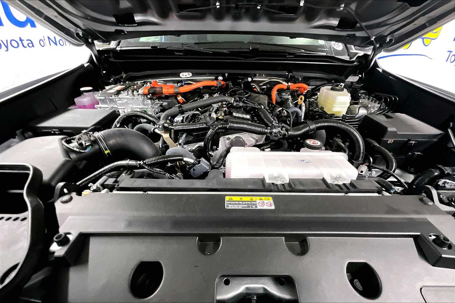 2025 Toyota Tacoma TRD Off Road Hybrid - Photo 16