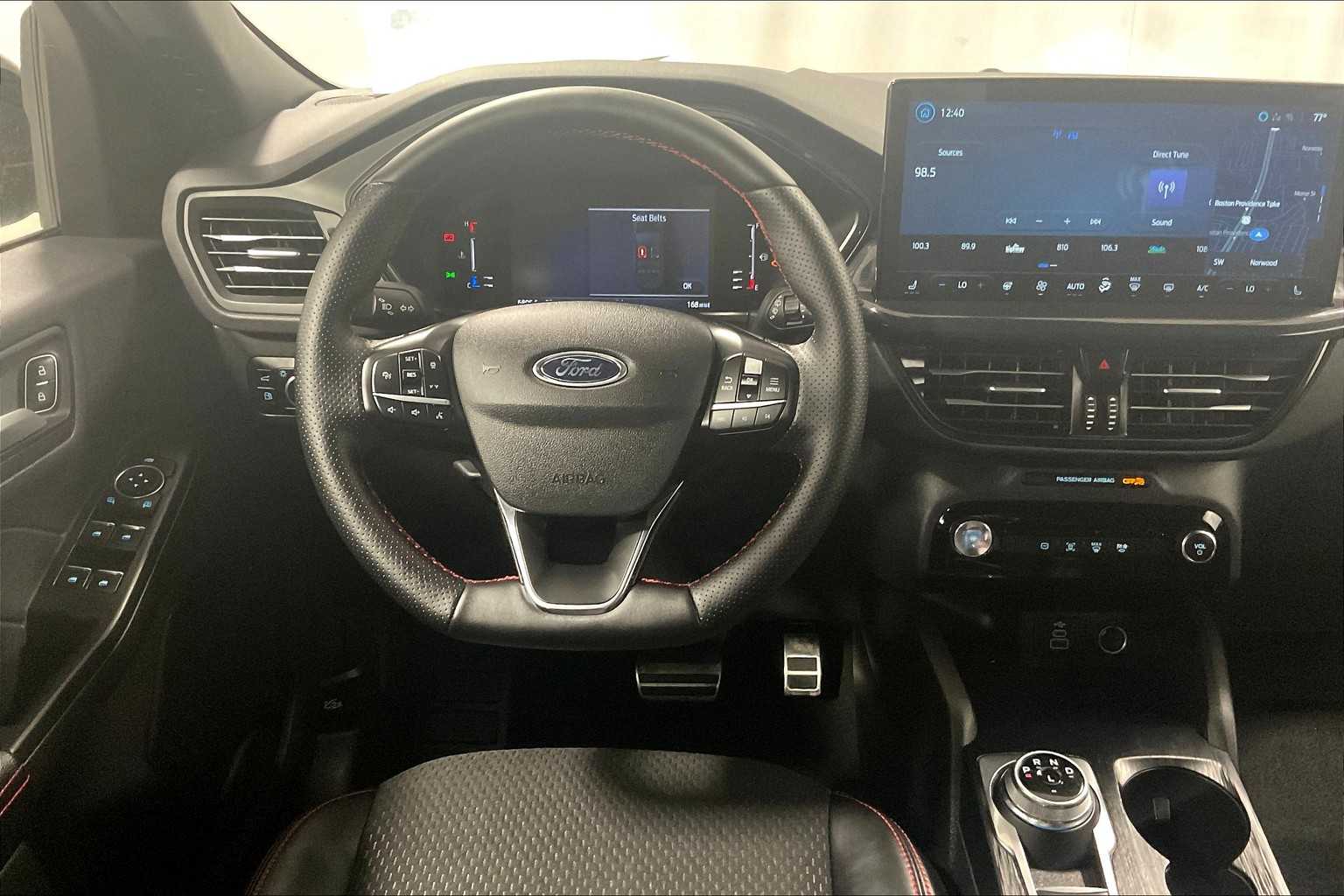 2024 Ford Escape ST-Line Select - Photo 17