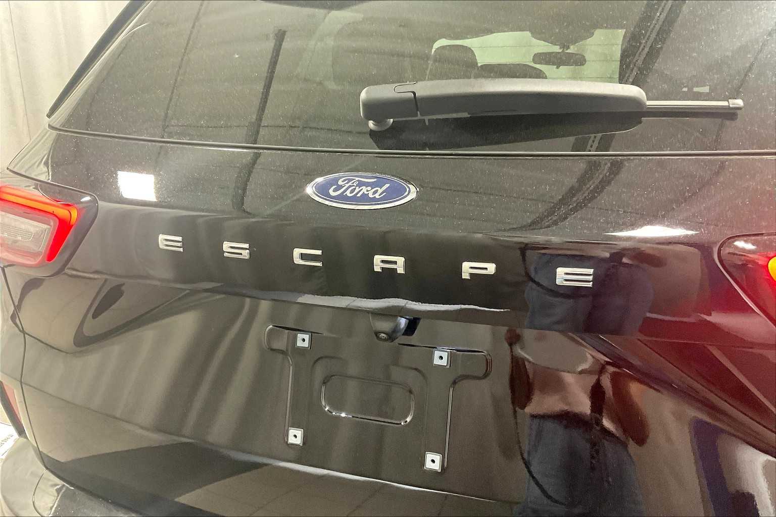 2024 Ford Escape ST-Line Select - Photo 27