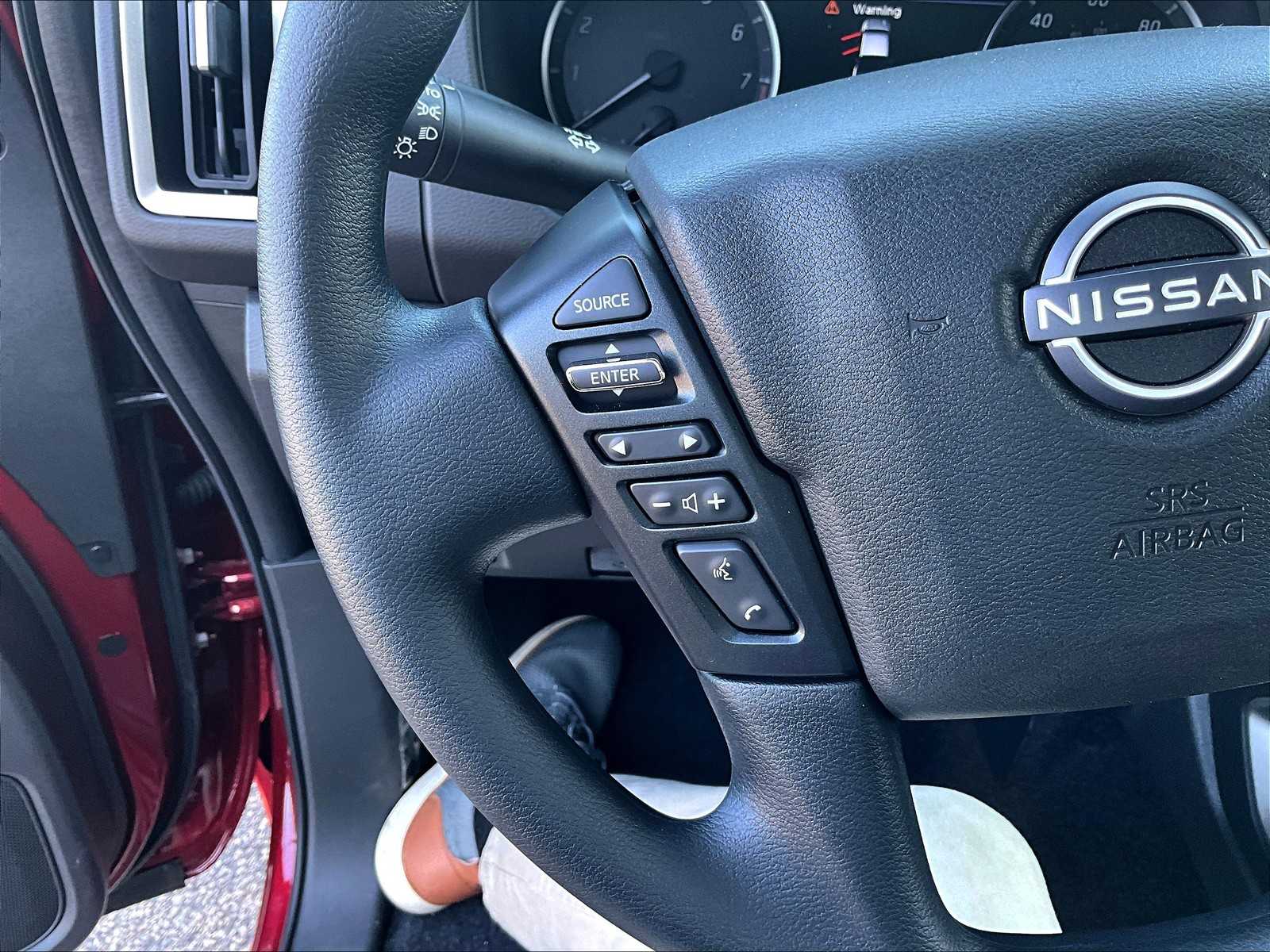 2025 Nissan Frontier SV - Photo 18