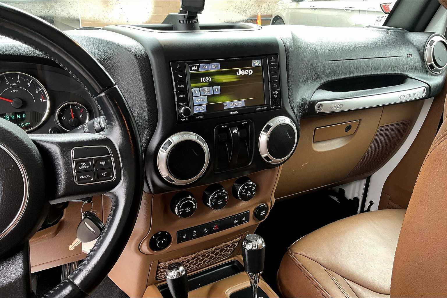 2017 Jeep Wrangler Sahara - Photo 11