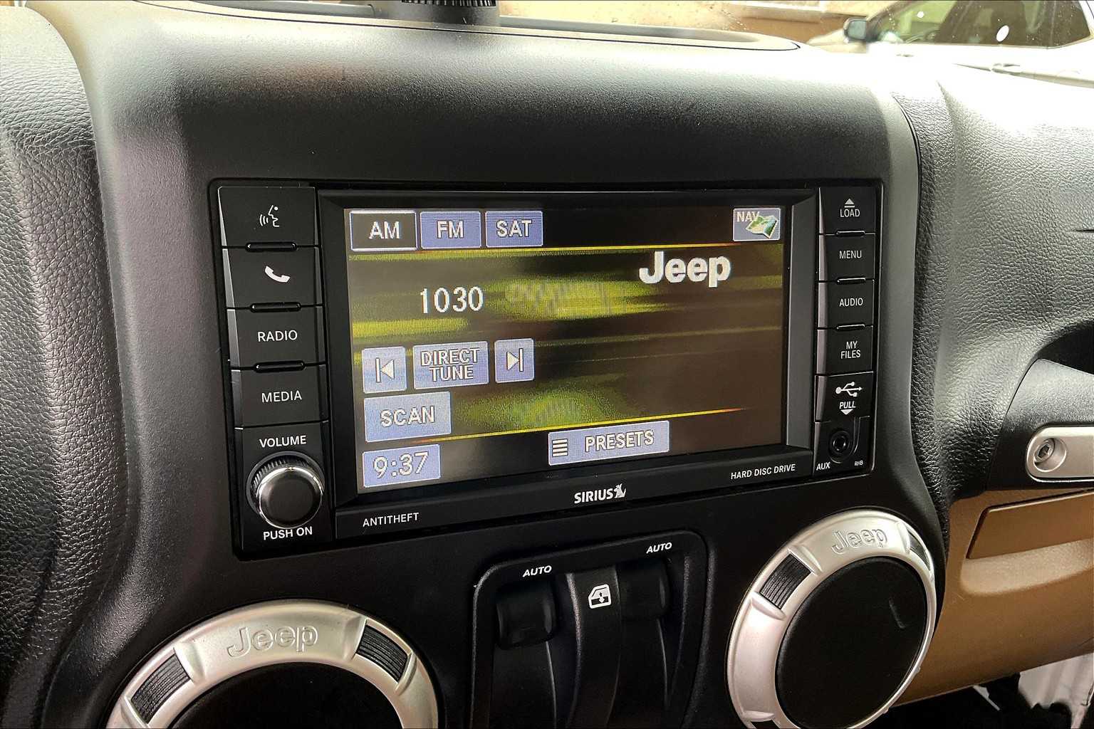 2017 Jeep Wrangler Sahara - Photo 12