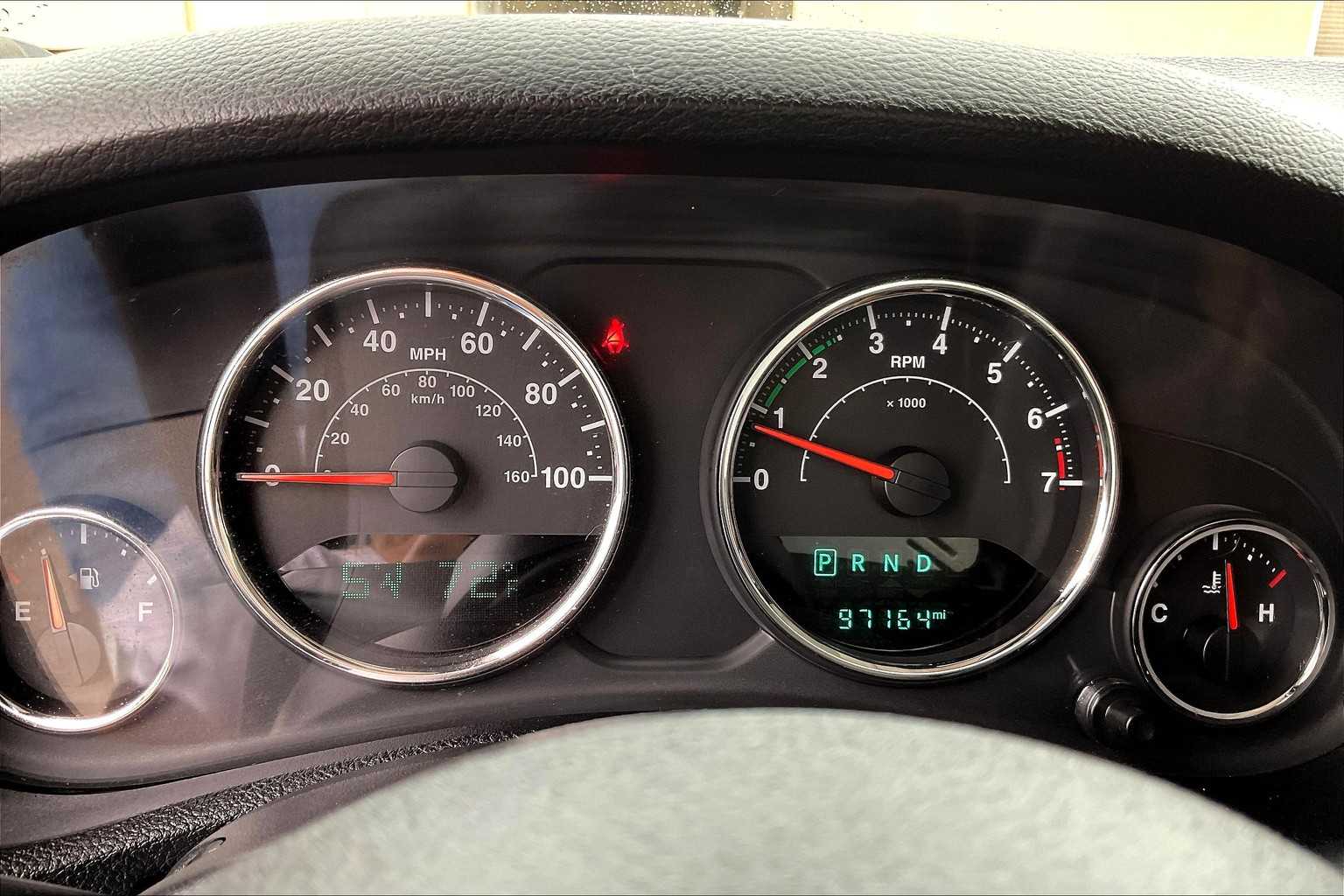 2017 Jeep Wrangler Sahara - Photo 16
