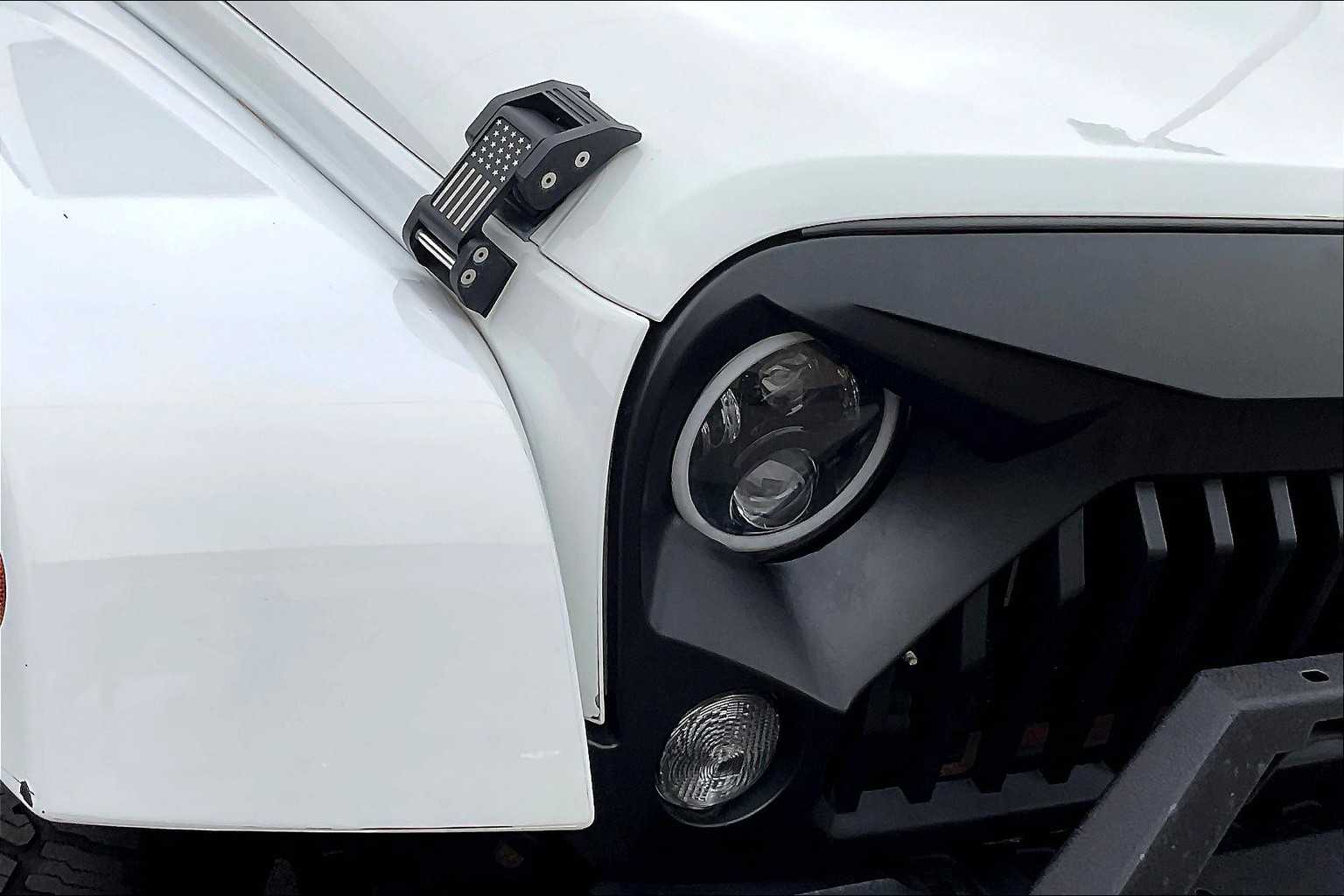 2017 Jeep Wrangler Sahara - Photo 22