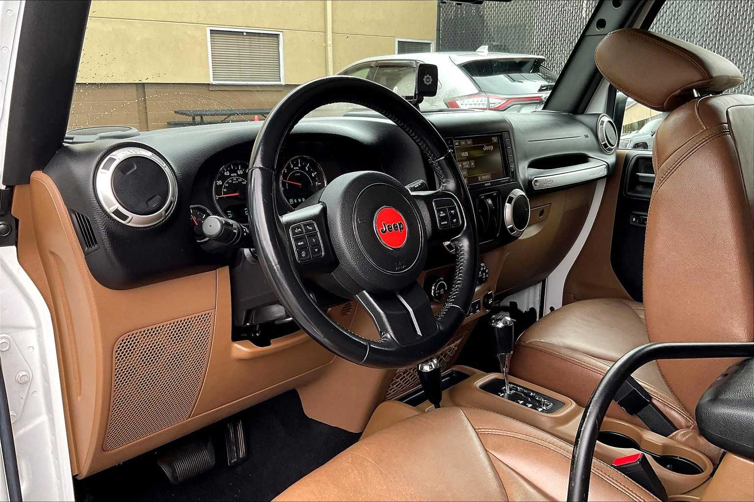 2017 Jeep Wrangler Sahara - Photo 8