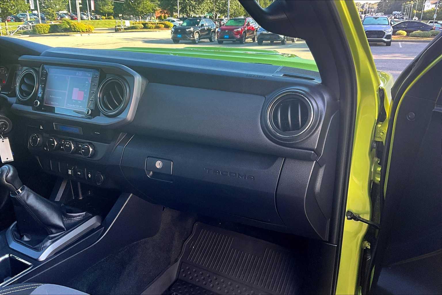 2023 Toyota Tacoma TRD Sport - Photo 13