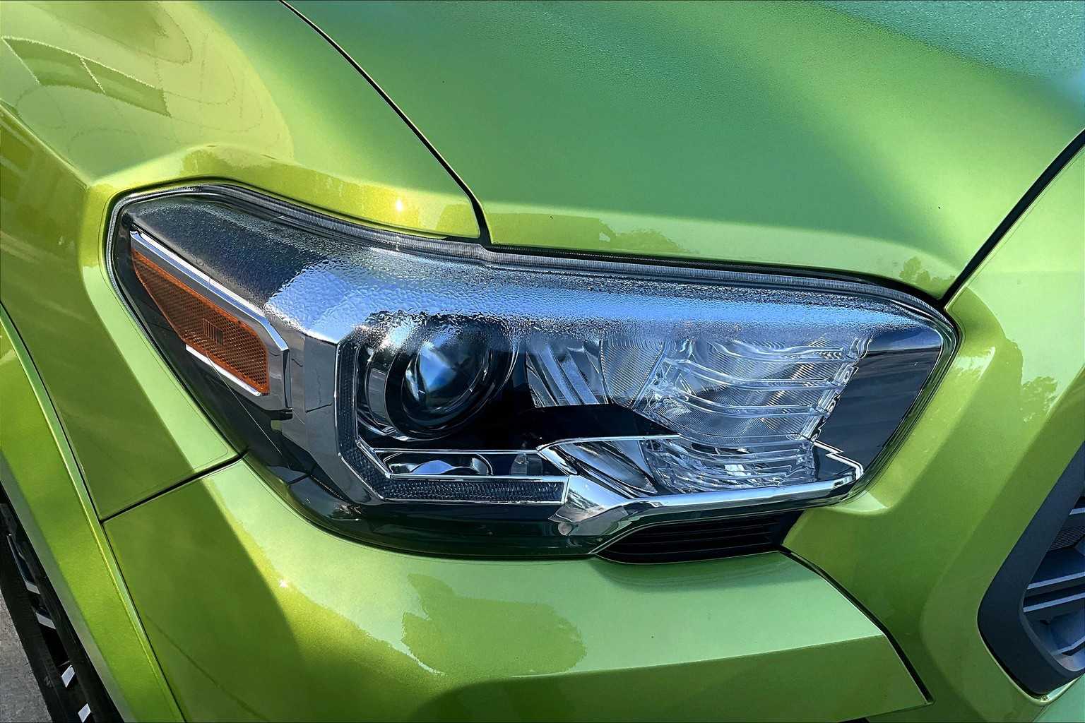 2023 Toyota Tacoma TRD Sport - Photo 34