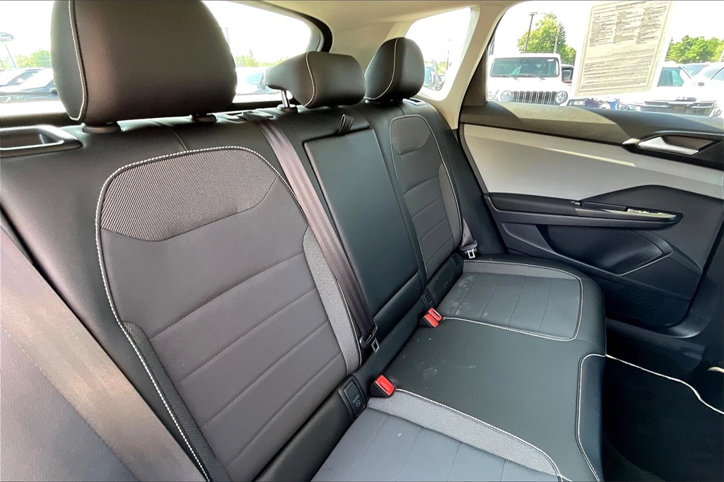 2023 Volkswagen Taos 1.5T SE - Photo 15