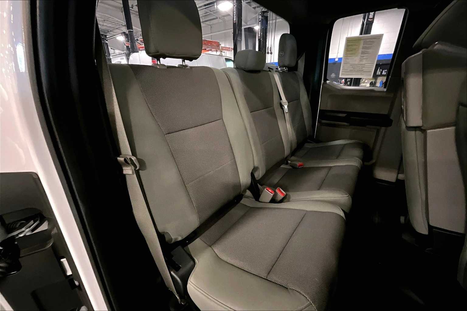 2017 Ford F-150 XL - Photo 16