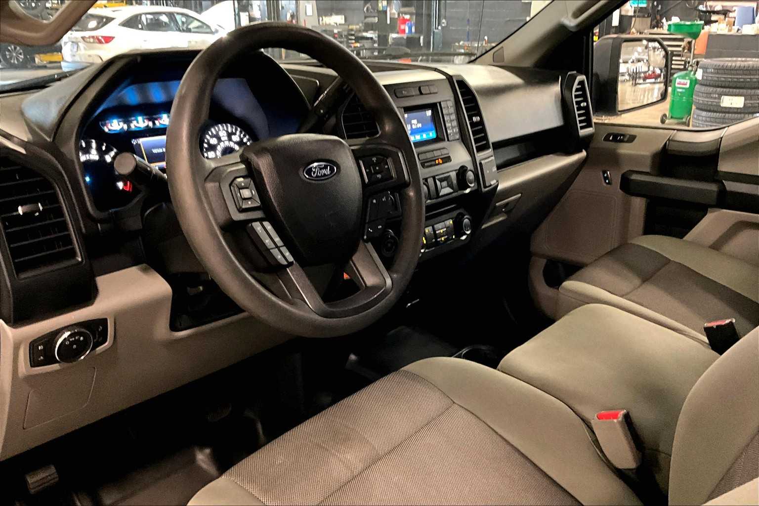 2017 Ford F-150 XL - Photo 8