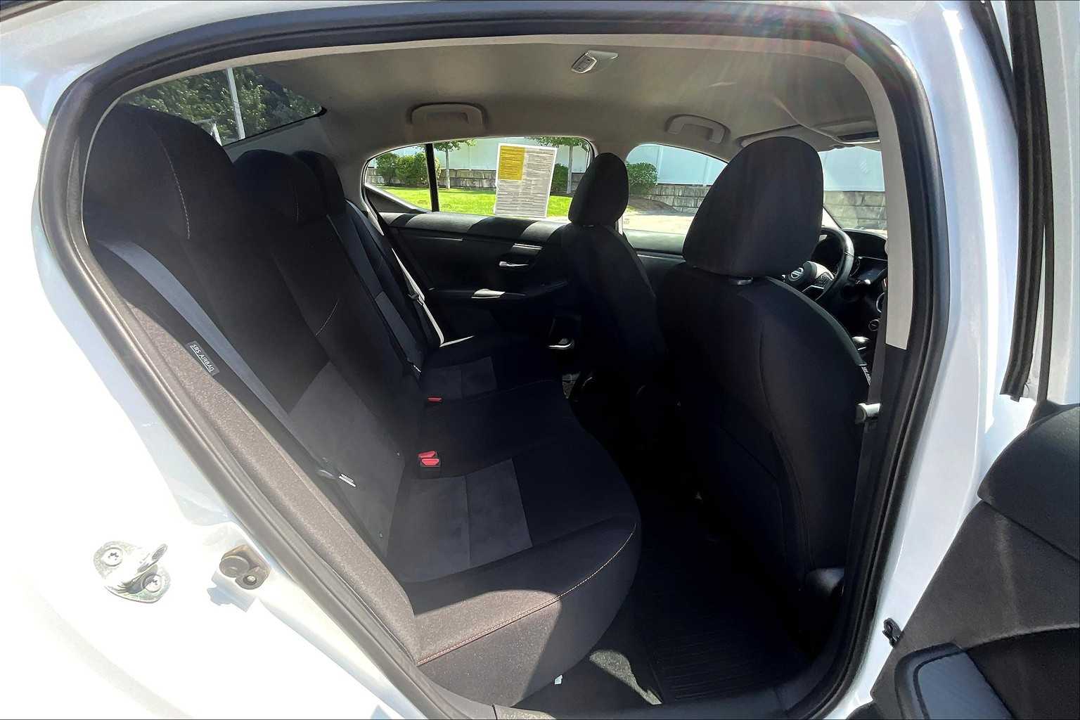 2021 Nissan Sentra SR - Photo 16