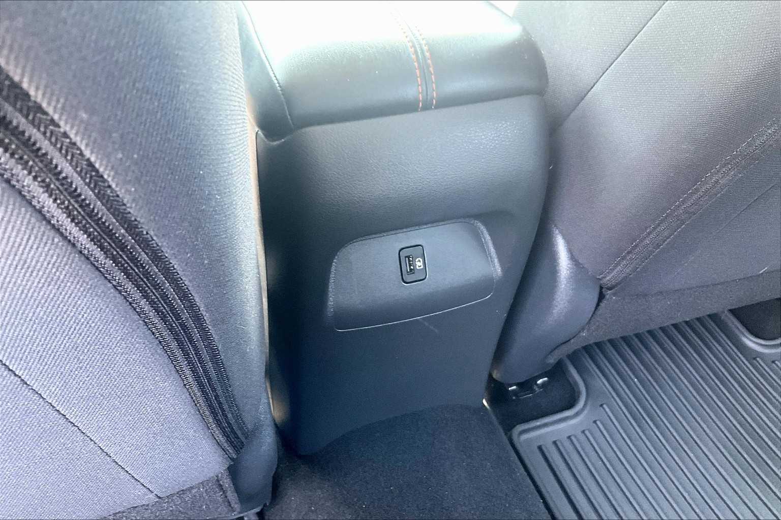 2021 Nissan Sentra SR - Photo 28