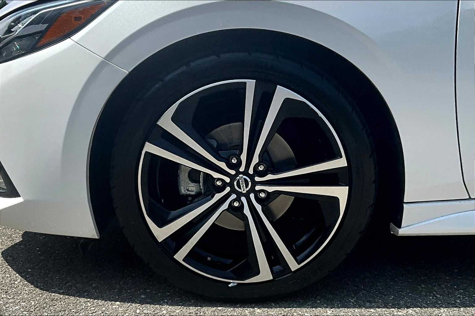 2021 Nissan Sentra SR - Photo 7