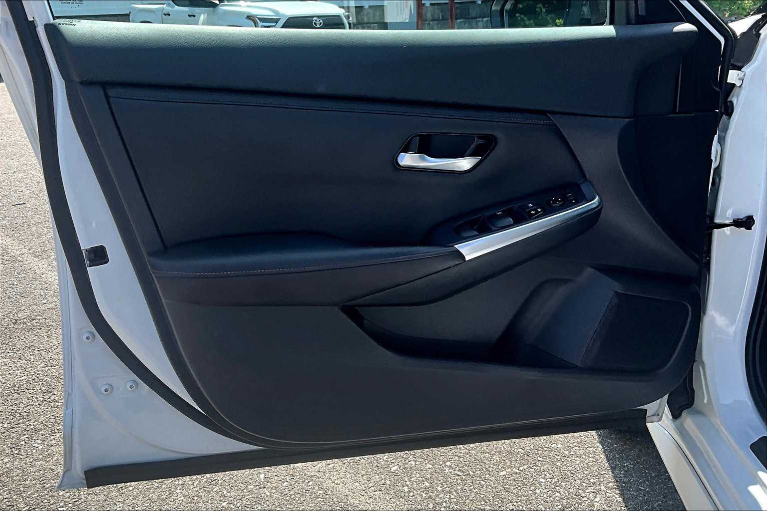 2021 Nissan Sentra SR - Photo 9