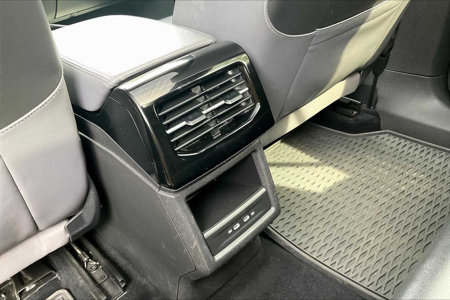 2023 Volkswagen ID.4 Pro S - Photo 27