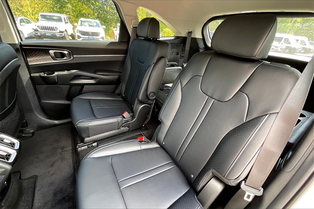 2025 Kia Sorento Hybrid EX - Photo 15