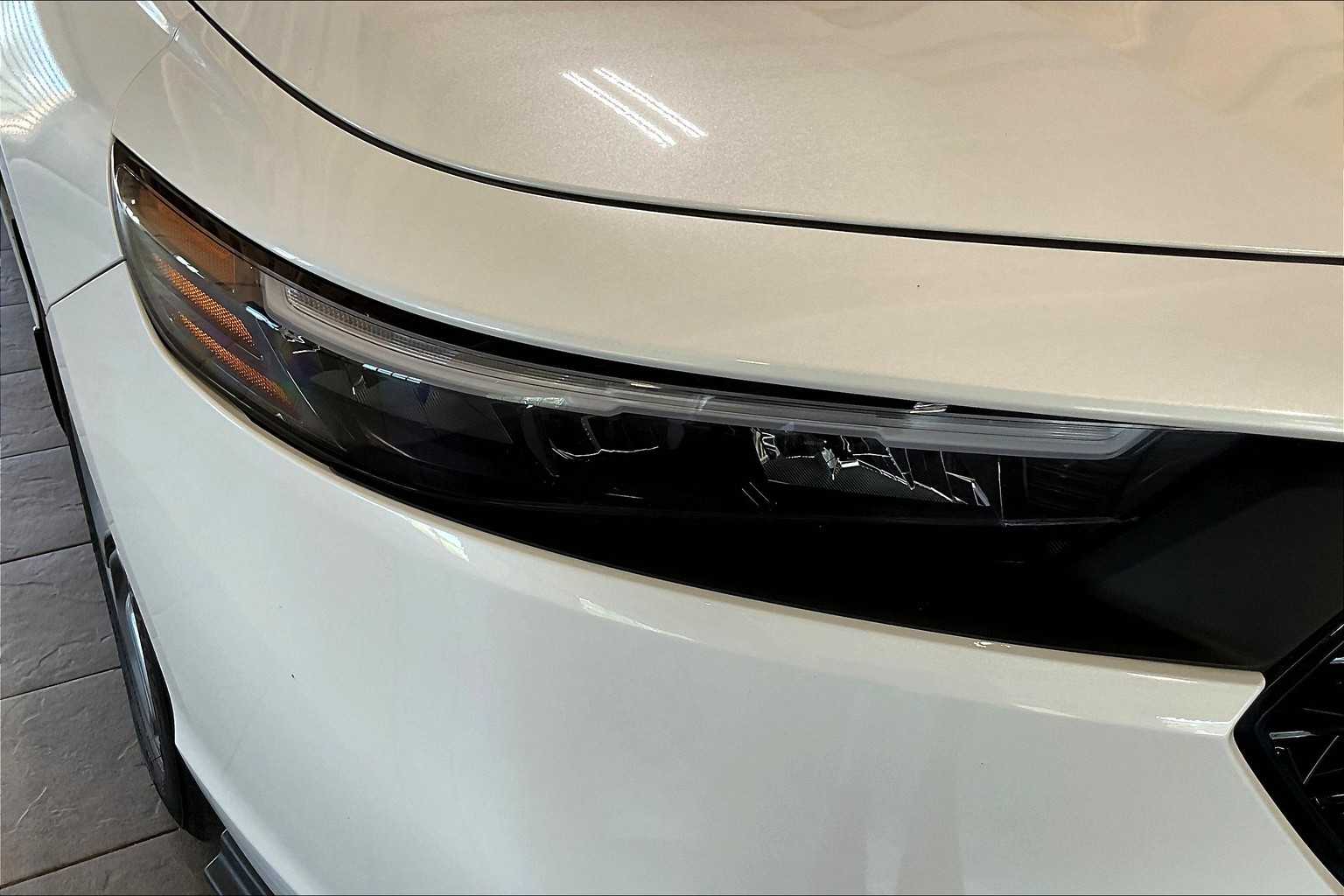 2024 Honda Accord EX - Photo 30
