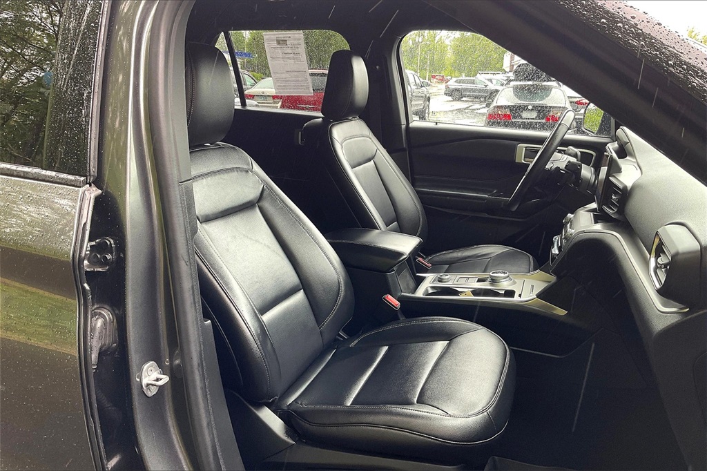 2020 Ford Explorer XLT - Photo 11
