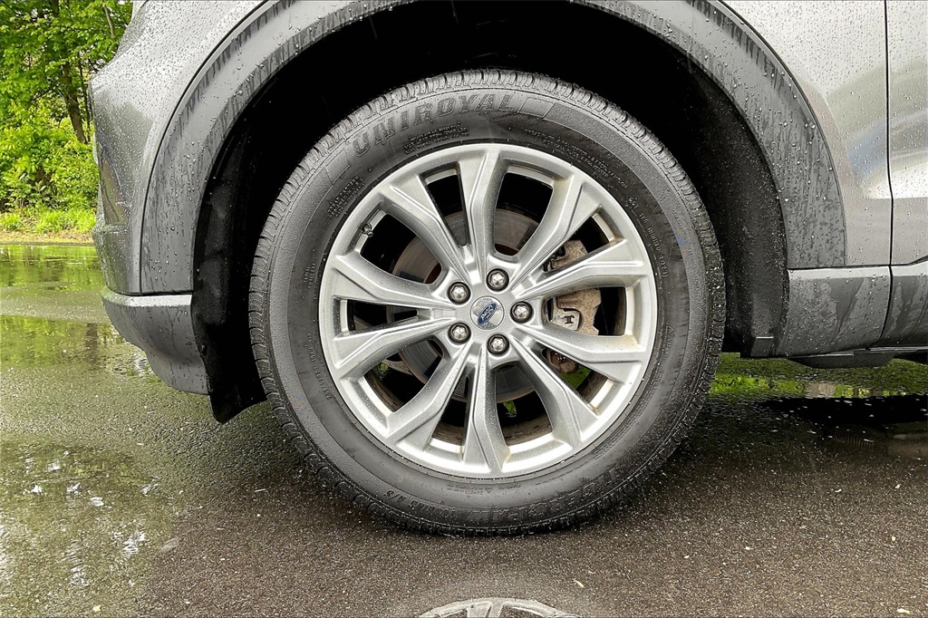 2020 Ford Explorer XLT - Photo 23