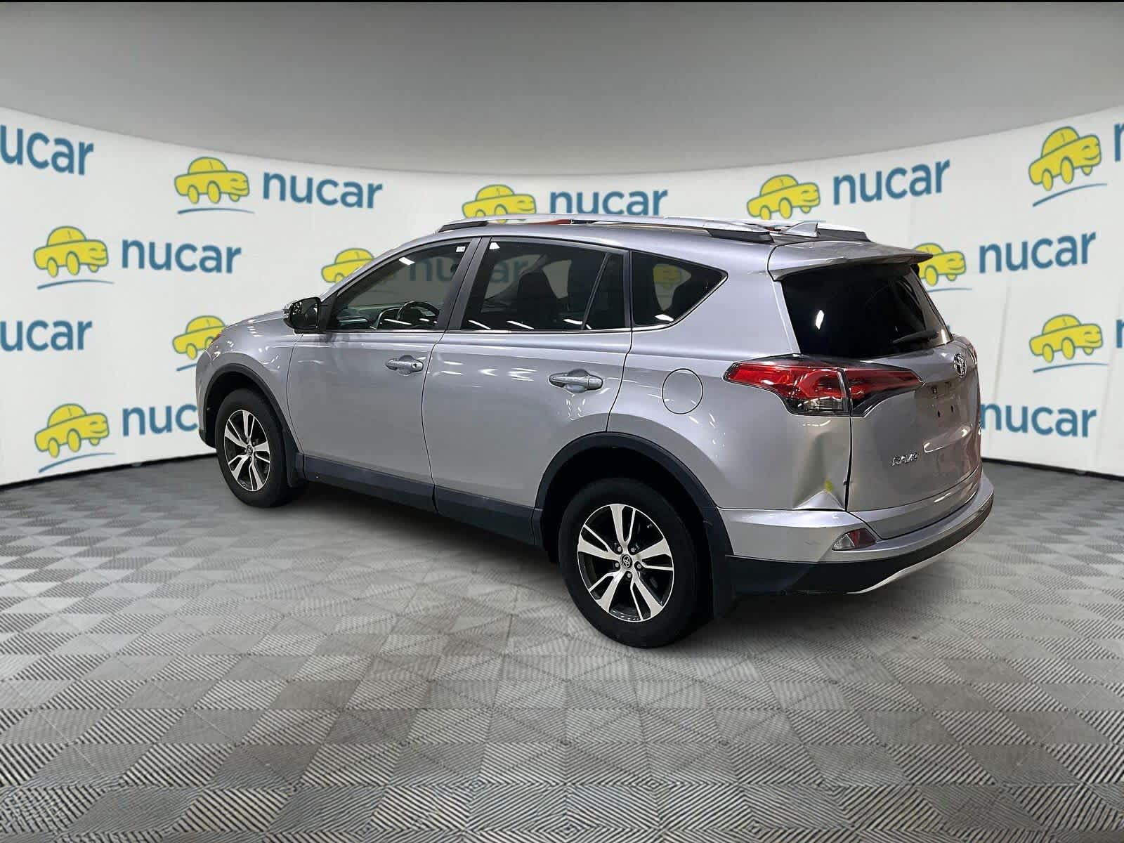 2016 Toyota RAV4 XLE - Photo 3