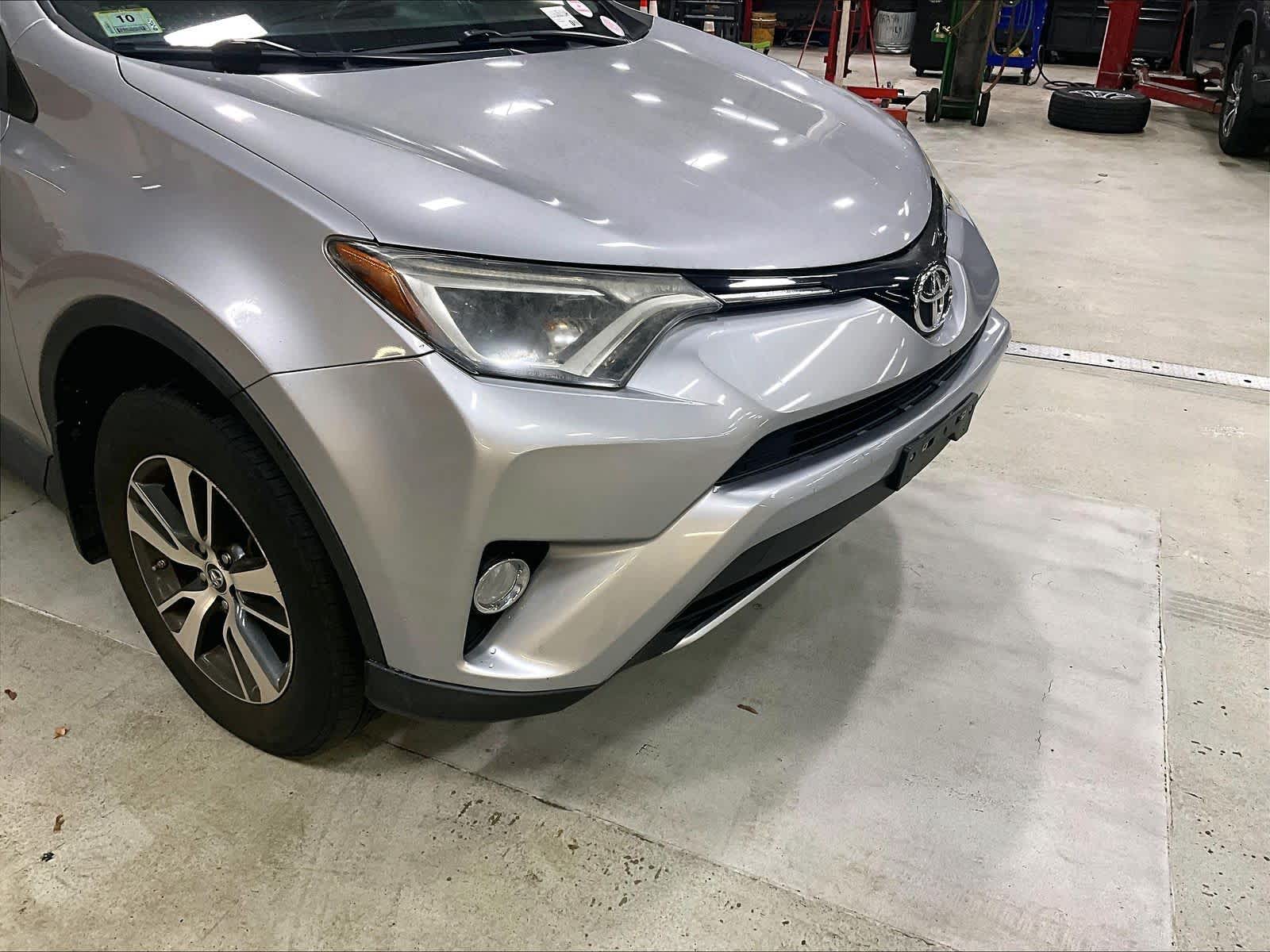 2016 Toyota RAV4 XLE - Photo 5
