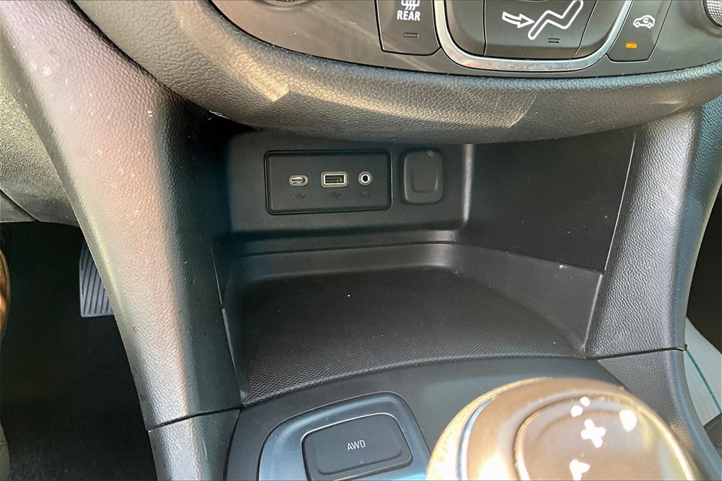 2020 Chevrolet Equinox LT - Photo 26
