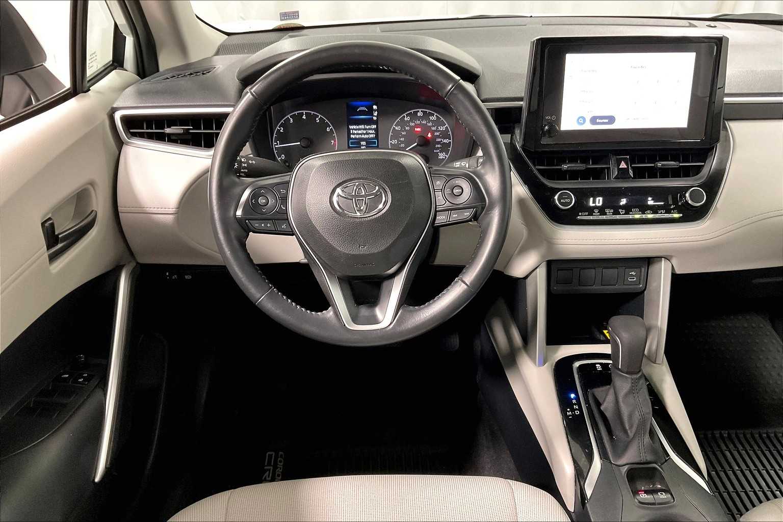 2023 Toyota Corolla Cross LE - Photo 18
