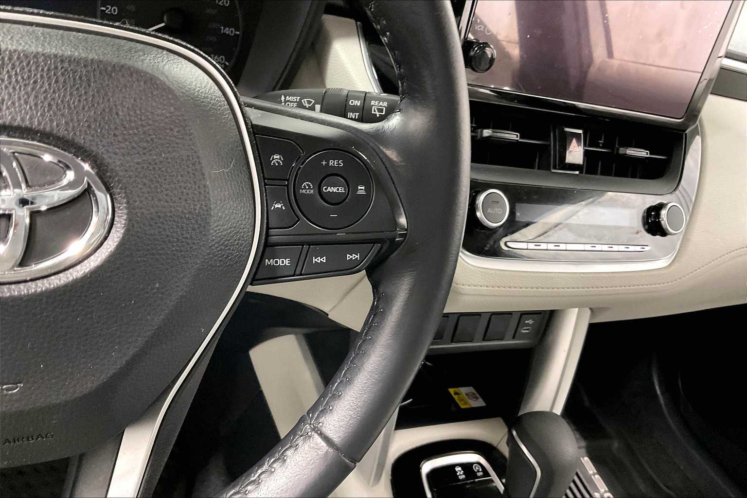 2023 Toyota Corolla Cross LE - Photo 24