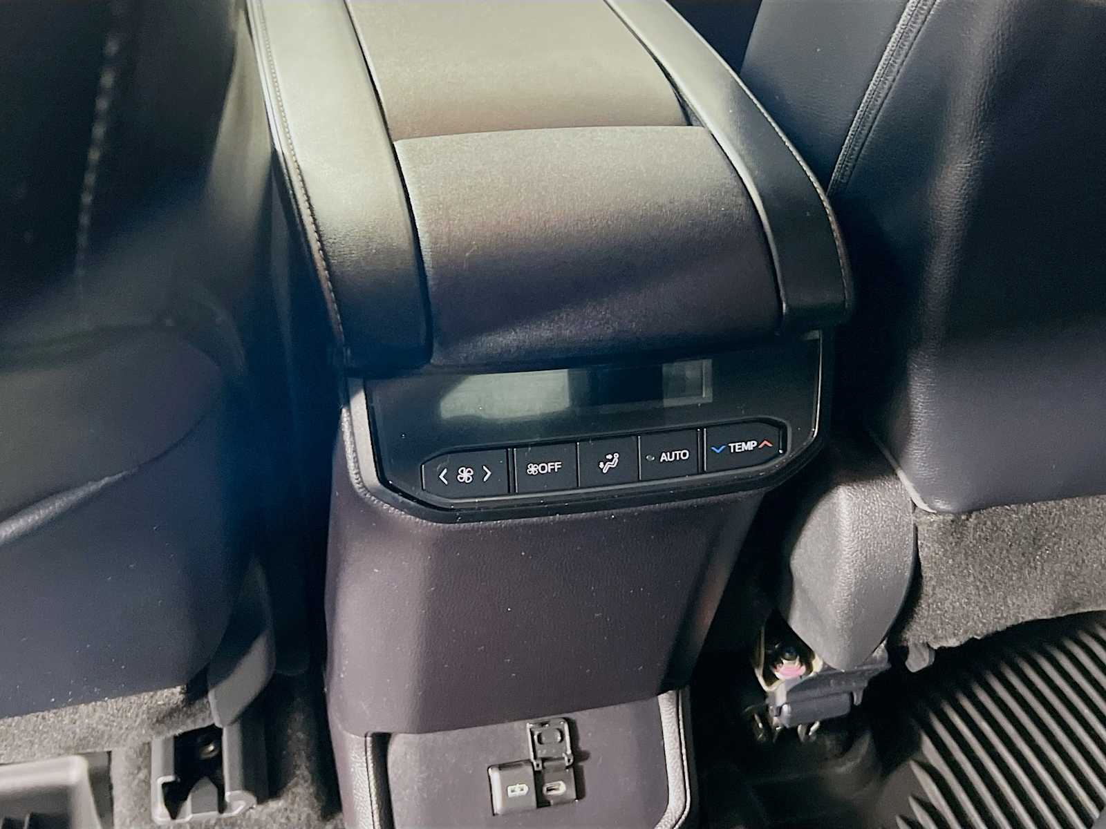 2022 Toyota Highlander XSE - Photo 26