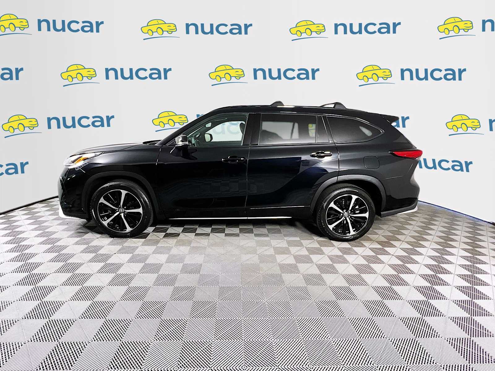 2022 Toyota Highlander XSE - Photo 4