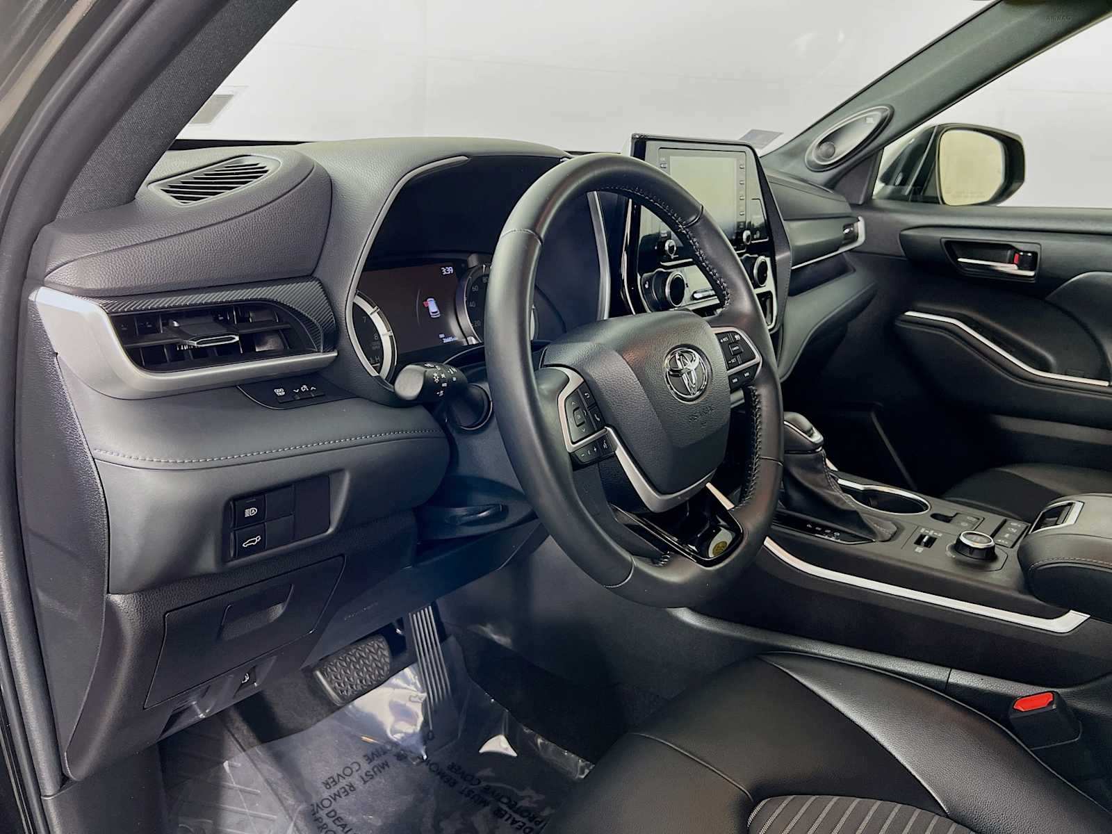 2022 Toyota Highlander XSE - Photo 9