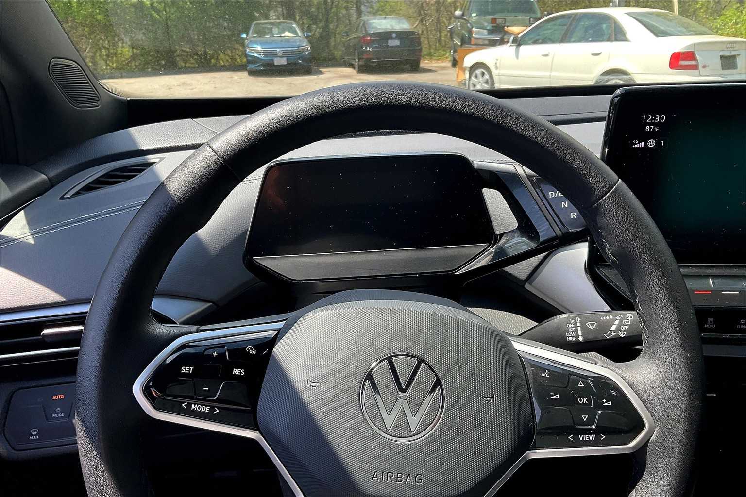 2023 Volkswagen ID.4 Pro - Photo 26