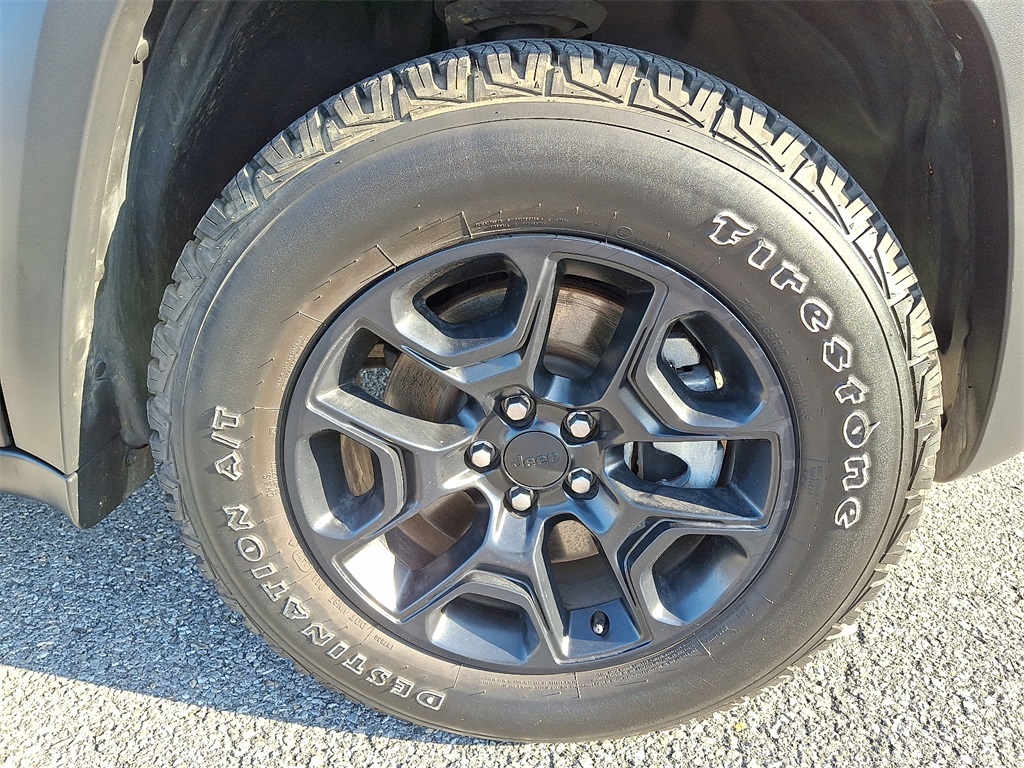 2021 Jeep Cherokee Trailhawk - Photo 9