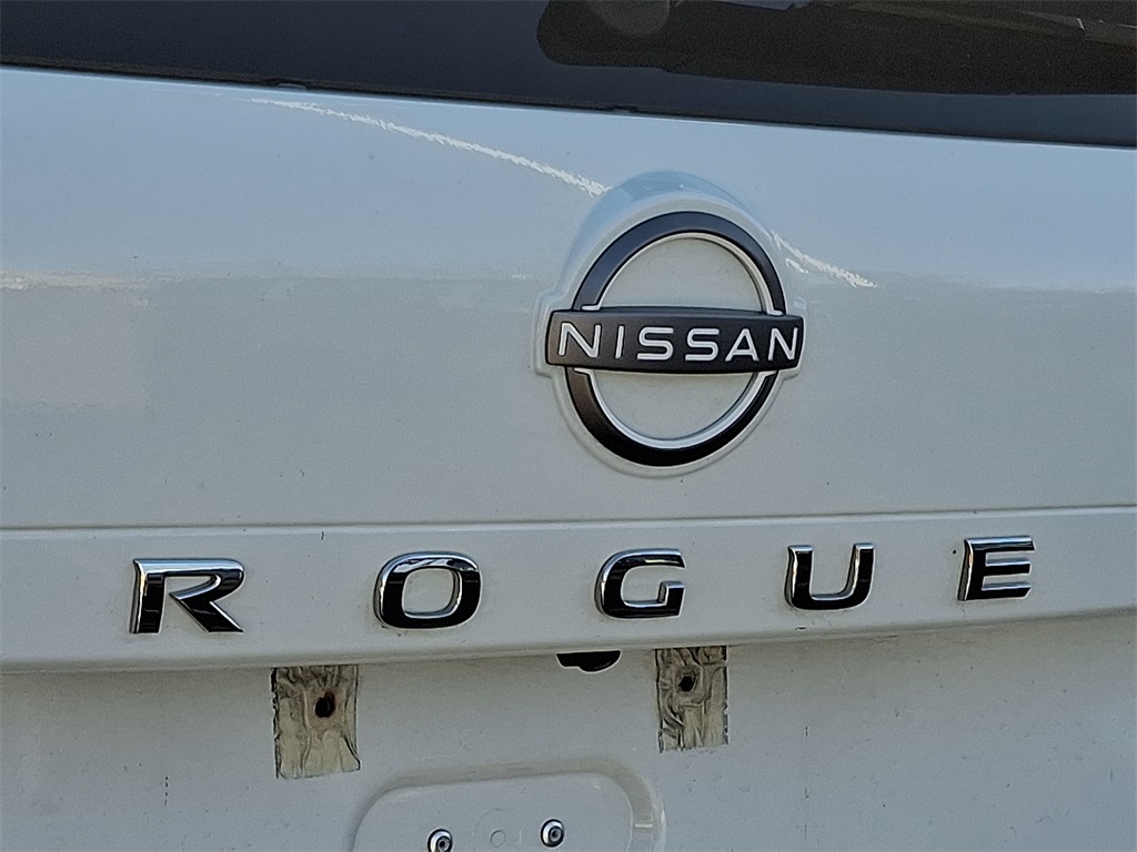 2023 Nissan Rogue S - Photo 10