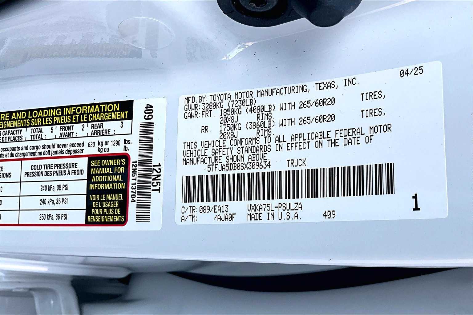 2025 Toyota Tundra Limited - Photo 17