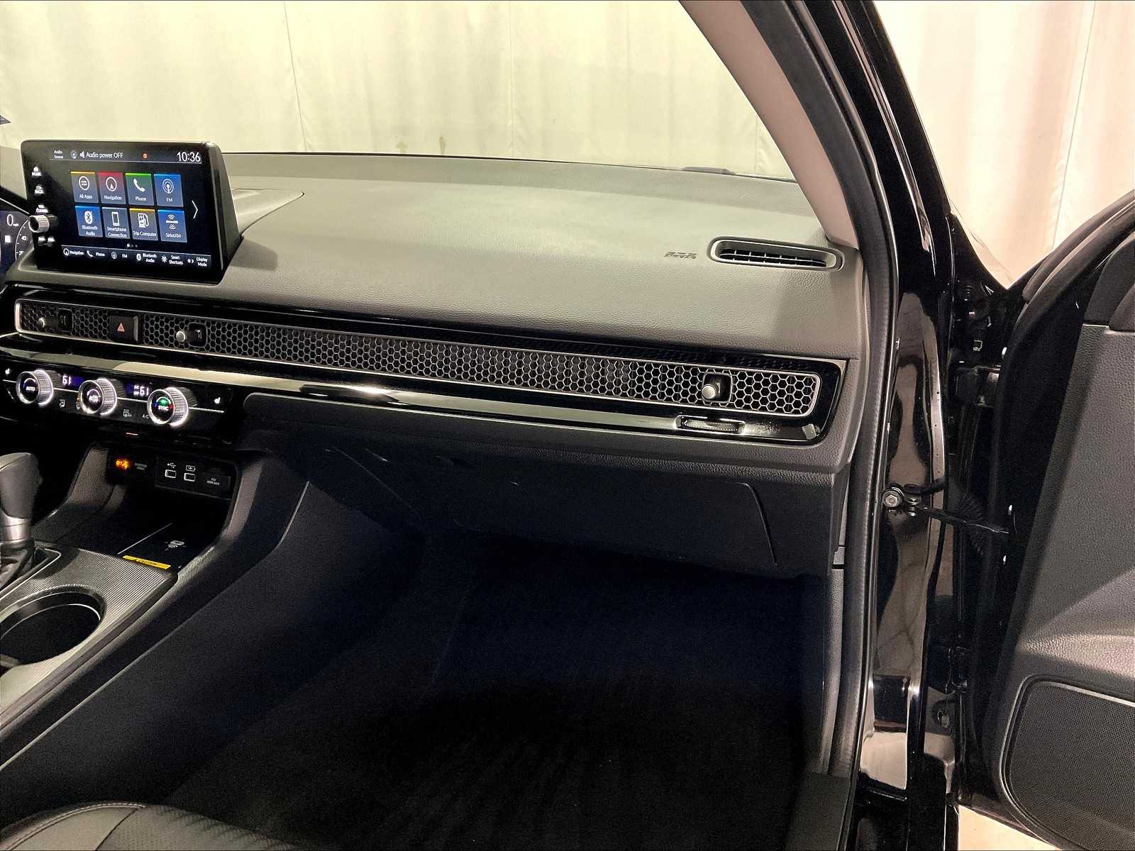 2024 Honda Civic Touring - Photo 13