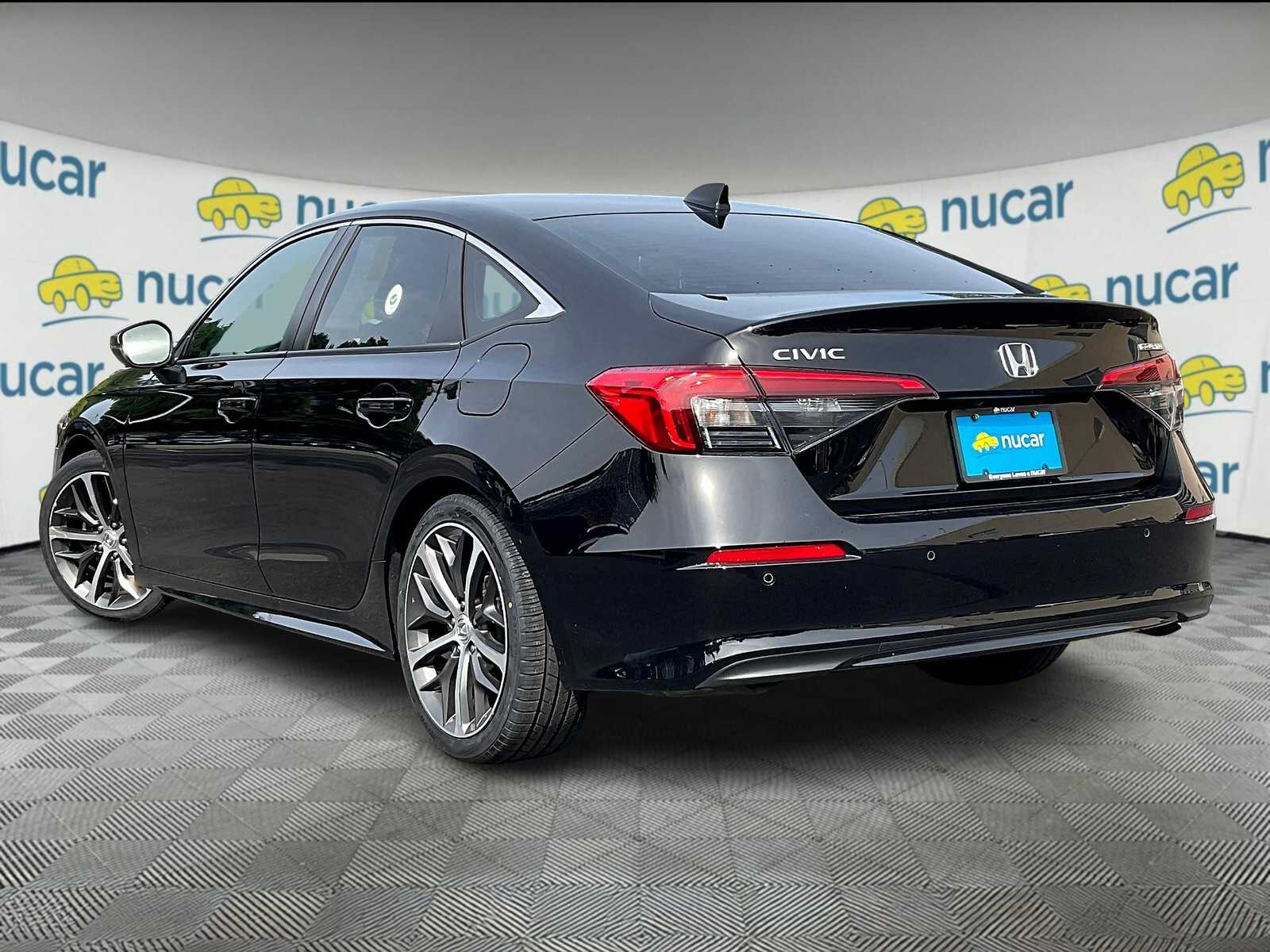 2024 Honda Civic Touring - Photo 4